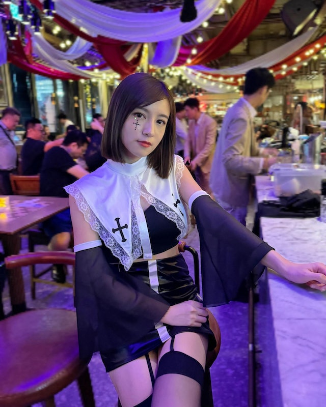  陈嘉倩 