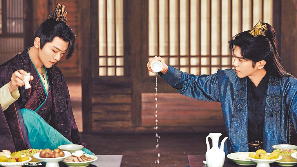  张若昀 